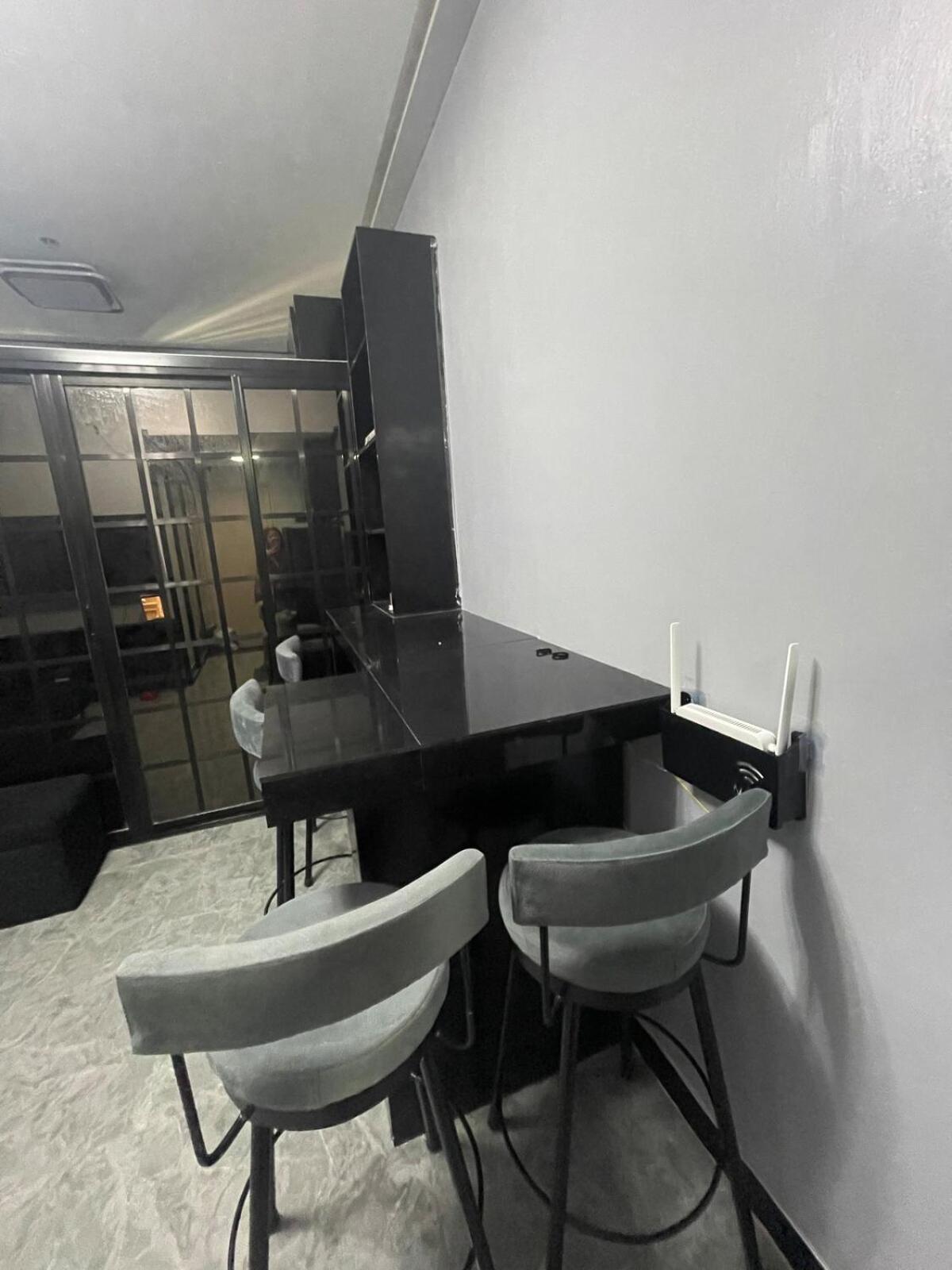 Apartment Smdc Trees Residences - Theguzzihome 1brhome Manila